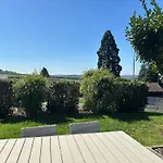 Apartment Mit Terrasse Und Eigenem Garten In Ortsrandlage Hartenfels