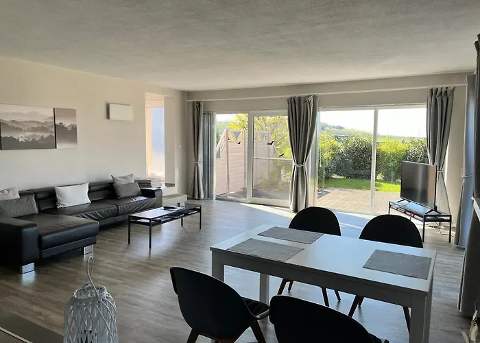 Apartamento Mit Terrasse Und Eigenem Garten In Ortsrandlage Hartenfels