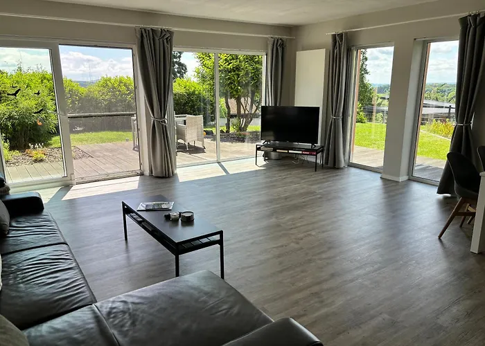 Apartamento Mit Terrasse Und Eigenem Garten In Ortsrandlage Hartenfels