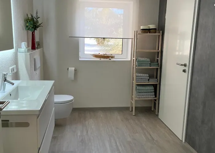 Apartamento Mit Terrasse Und Eigenem Garten In Ortsrandlage *